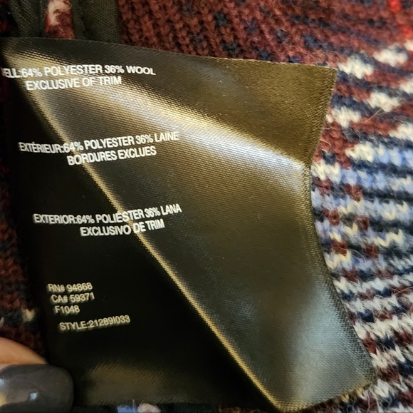 Shacket - Picture 3 of 3